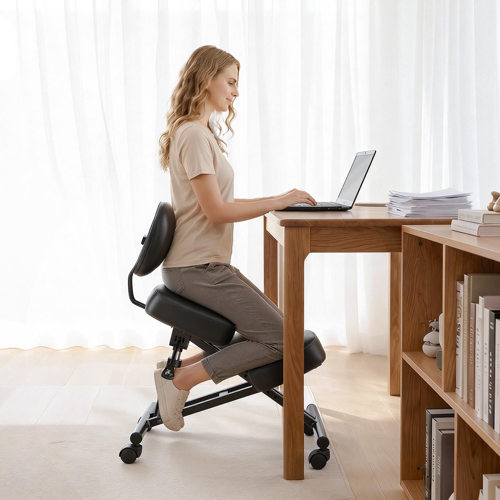 Office Stool - 인체공학적 디자인의 등받이와 바퀴가 달린 무릎
